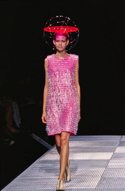 Look 16